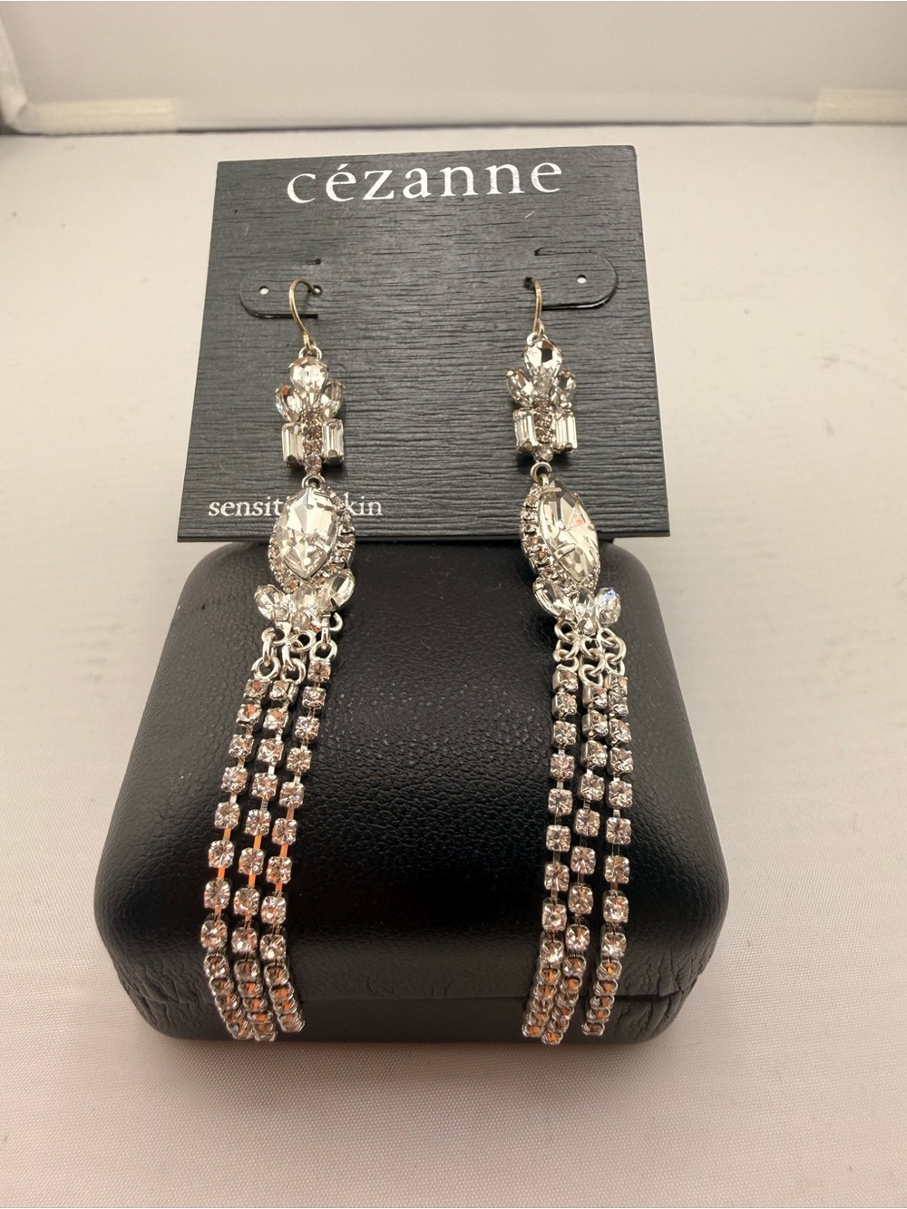 NWT Cezanne Silver Crystal Dangle Earrings - Picture 2 of 4